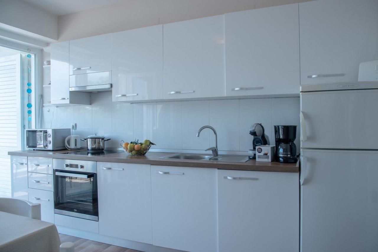 Apartment Bor - On The Beach Малинска Екстериор снимка