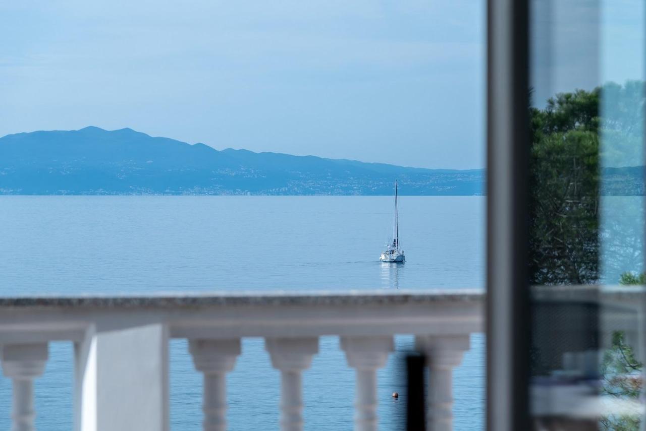 Apartment Bor - On The Beach Малинска Екстериор снимка